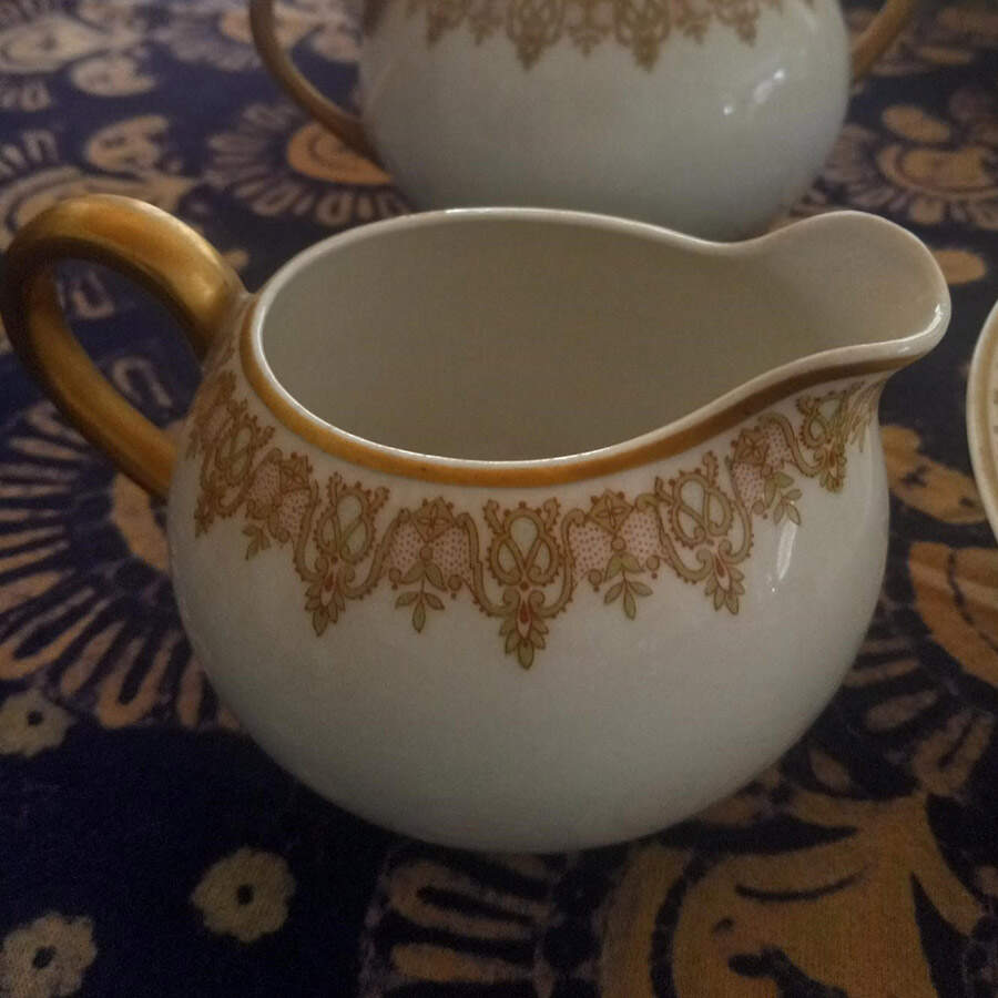 LAT4 Creamer by Latrille-1