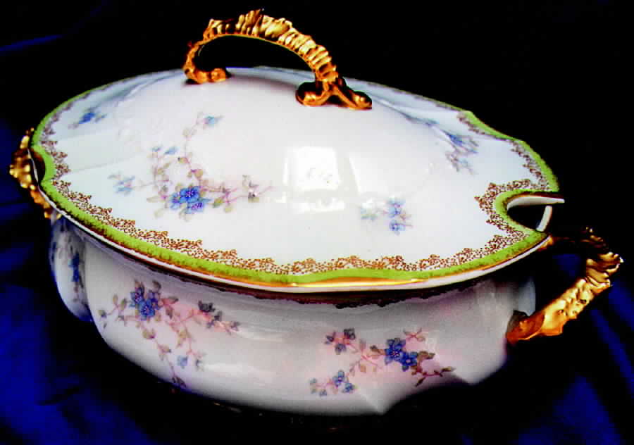 LAZ5 Oval Covered Vegetable by Lazeyras, Rosenfeld-1