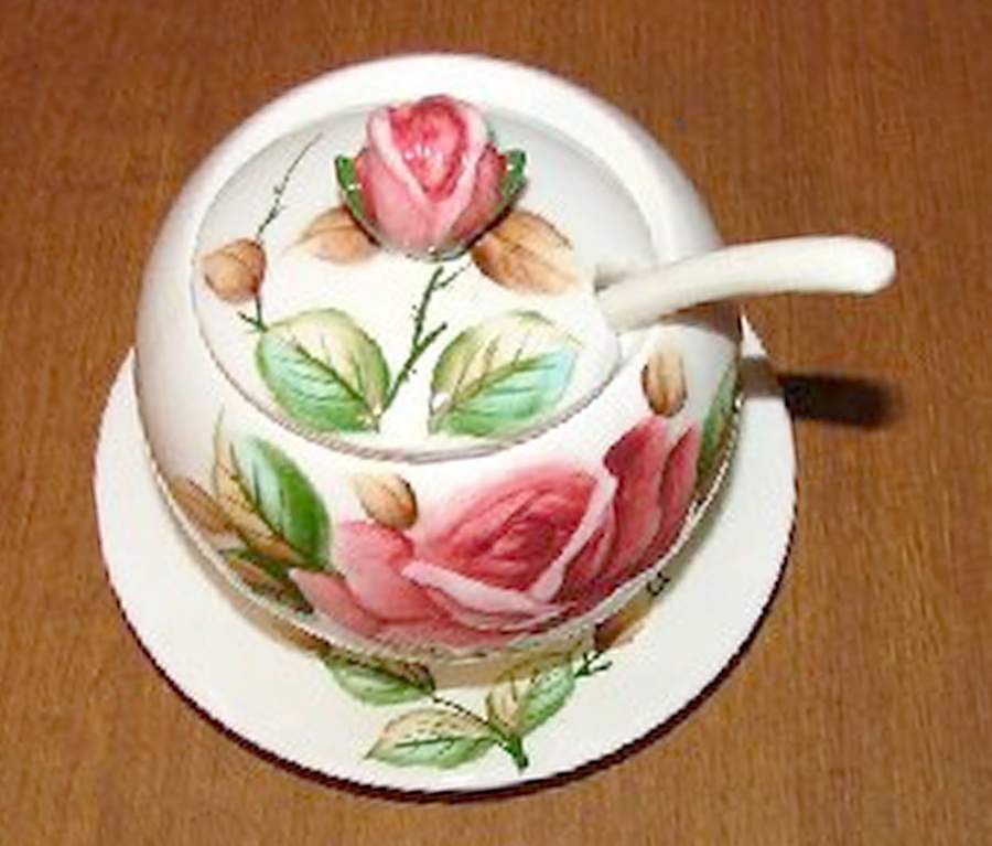 Americana Jam/Jelly & Lid, Ladle & Underplate by Lefton-1