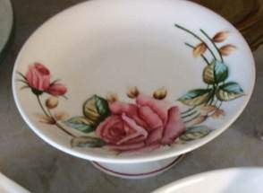 Americana Round Compote (Height X Width) by Lefton-1