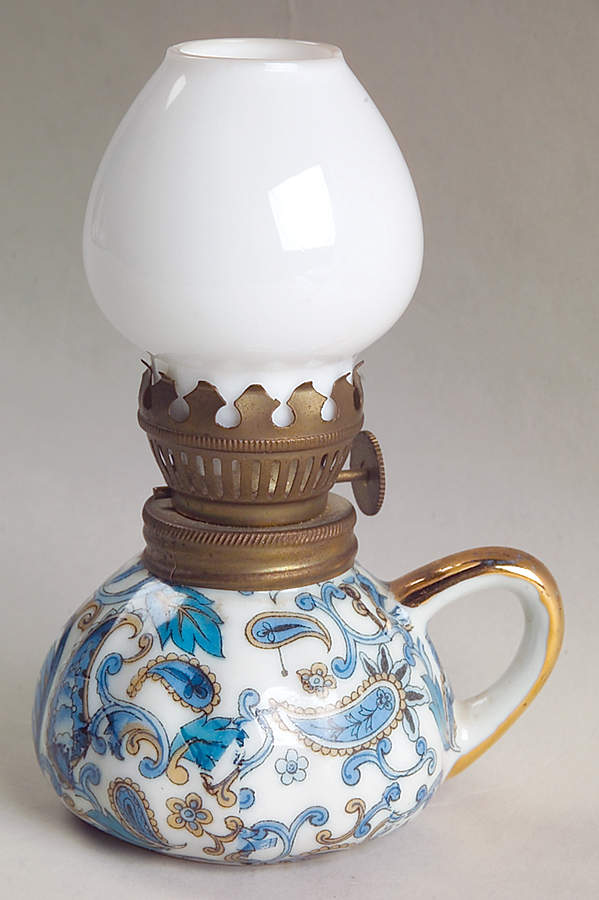 Blue Paisley Oil Lamp & Globe by Lefton-1