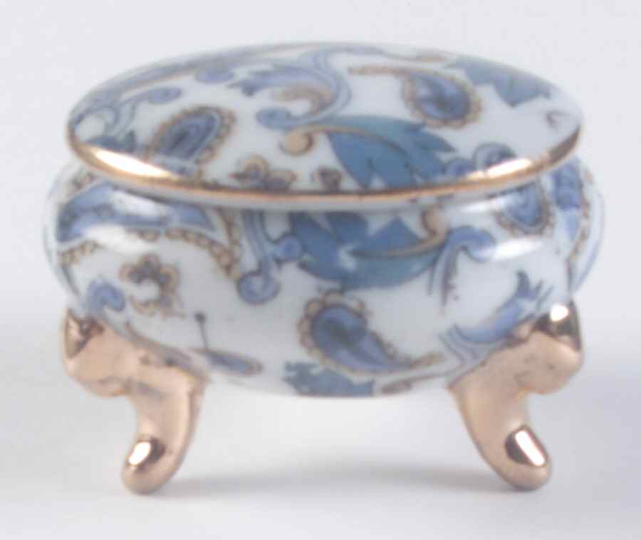 Blue Paisley Oval Pill Box with Lid by Lefton-1