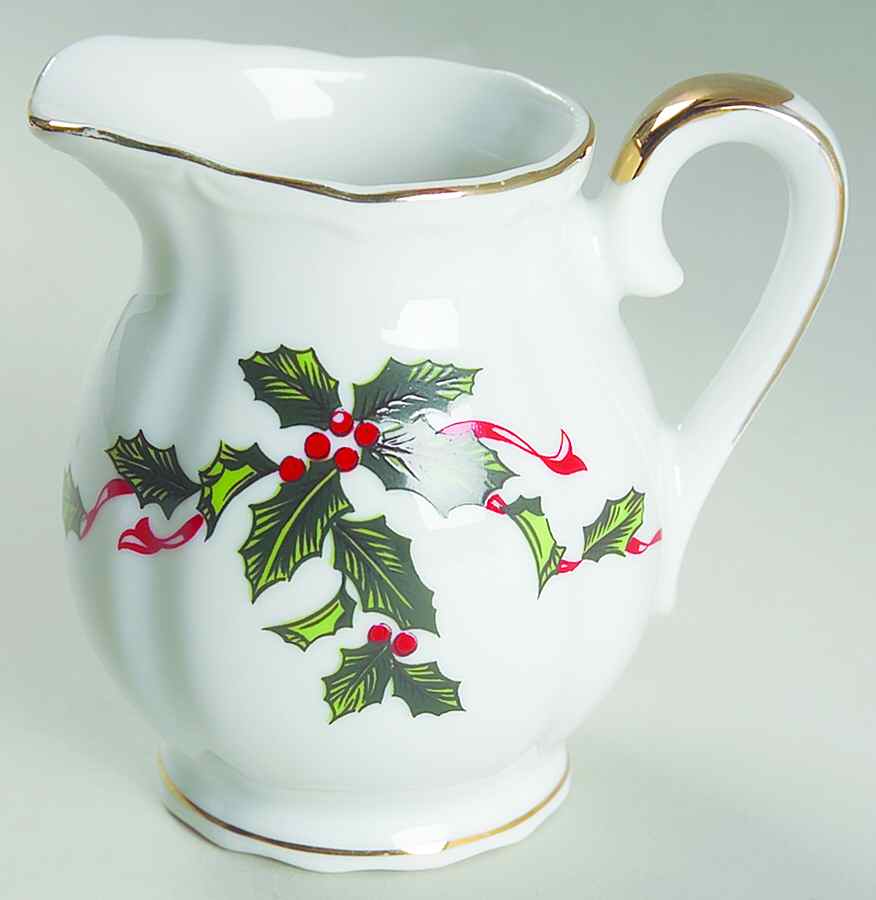 Boughs of Holly (SCALLOPED) Mini Creamer by Lefton-1