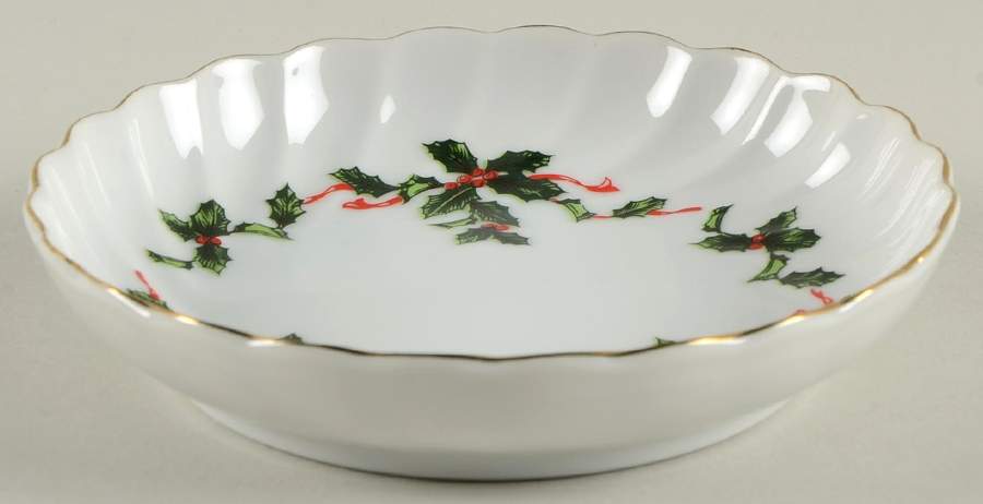 Boughs of Holly (SCALLOPED) Fruit/Dessert (Sauce) Bowl by Lefton-1