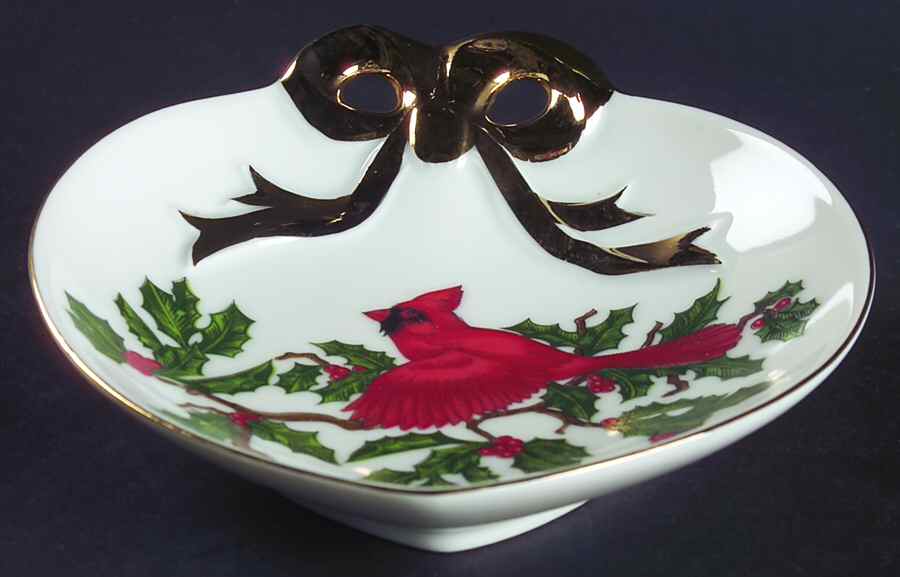Cardinal Bon Bon by Lefton-1