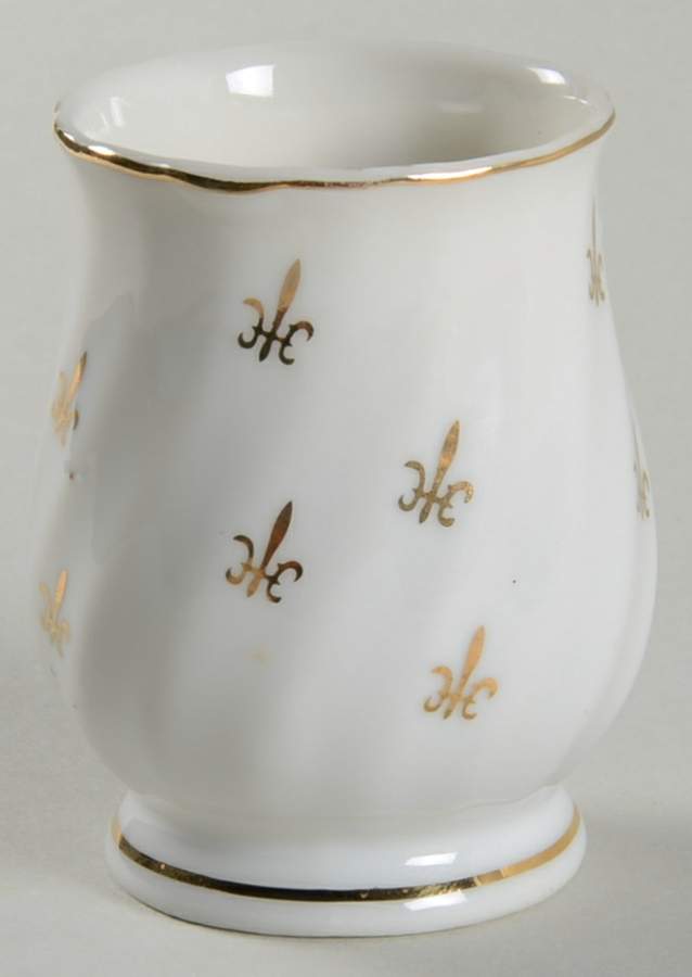 Fleur De Lis (Scalloped) Toothpick Holder by Lefton-1