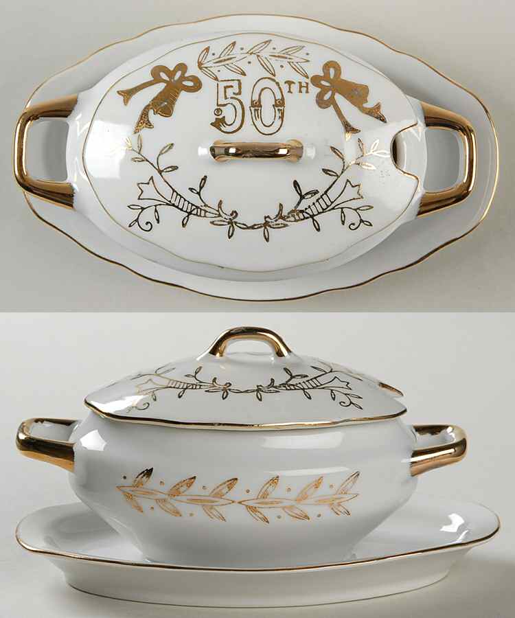 Golden Laurel Individual Gravy Boat & Lid W/Attached Underplate by Lefton-1