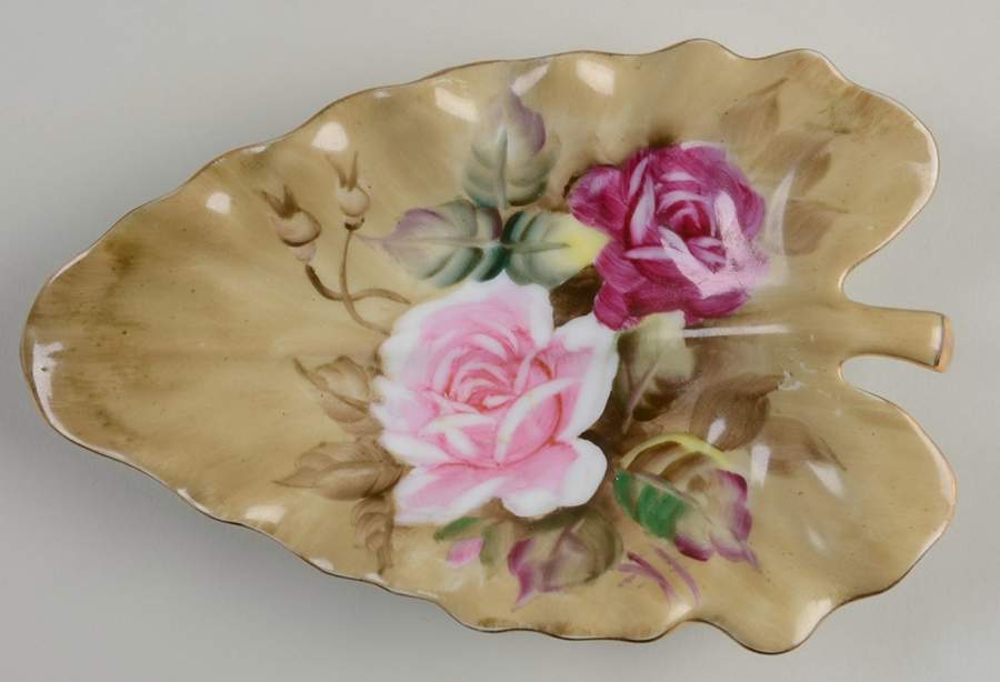 Heritage Brown (Floral) 7" Leaf Dish by Lefton-1