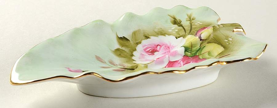 Heritage Green 7" Leaf Dish by Lefton-1