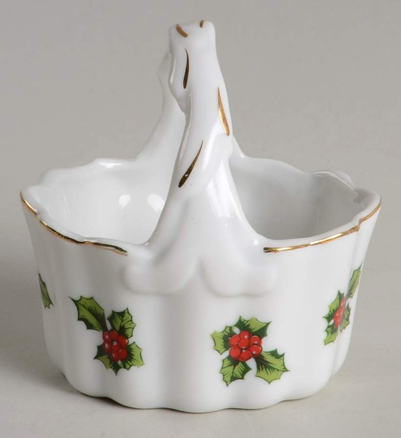 Holly Small Basket by Lefton-1