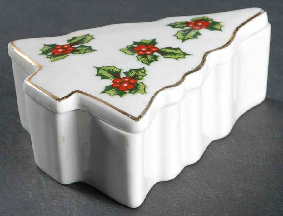 Holly Trinket Box & Lid by Lefton-1