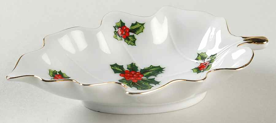 Holly 5" Leaf Dish by Lefton-1
