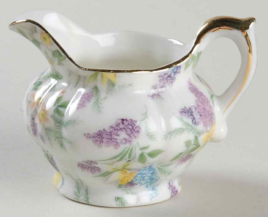 Lilac Chintz Mini Creamer by Lefton-1