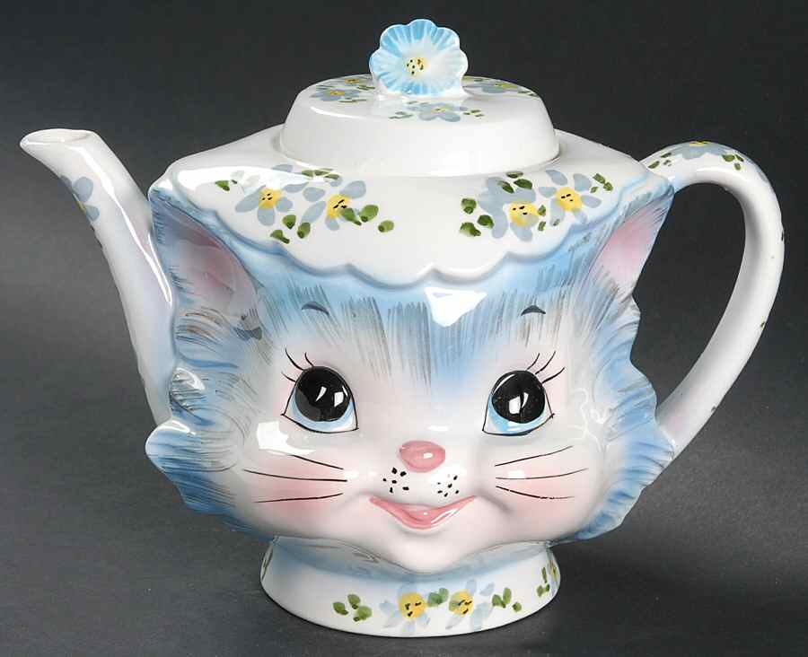 Miss Priss Small Teapot & Lid by Lefton-1