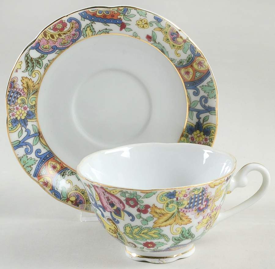 Paisley Fantazia Footed Cup & Saucer Set by Lefton-1