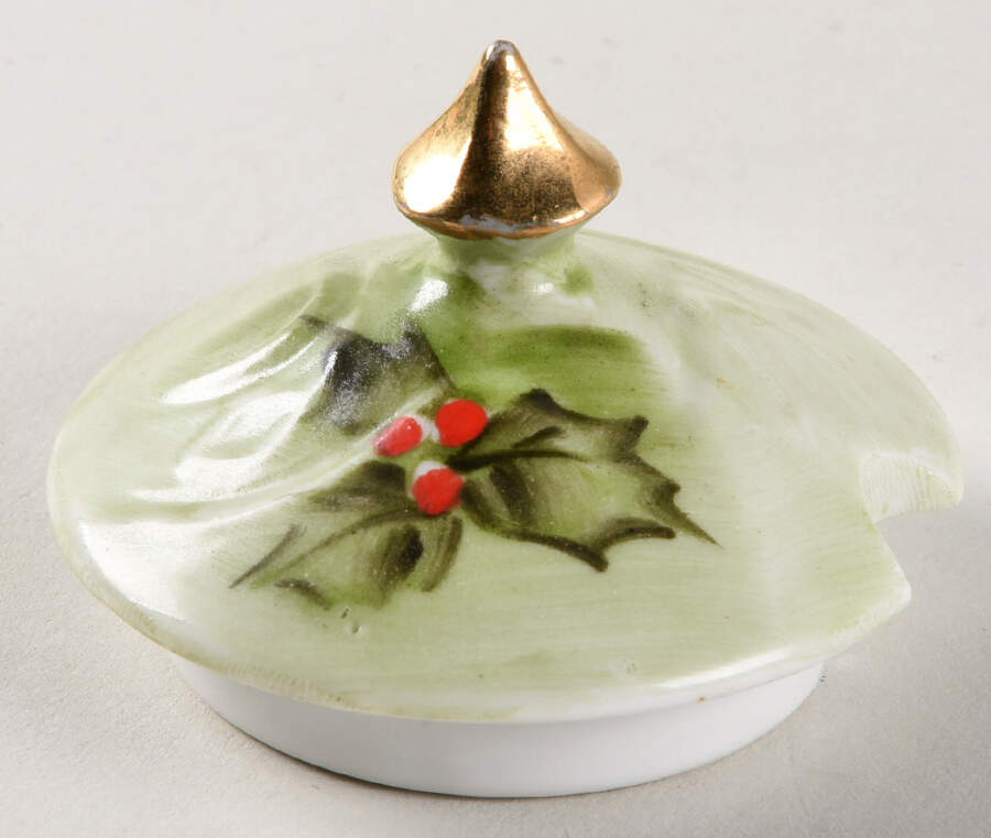 Poinsettia Lid for Jam/Jelly by Lefton-1