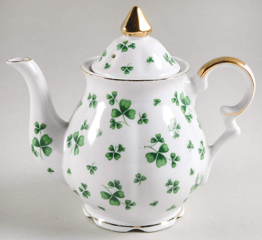 Shamrock St Patrick Teapot & Lid by Lefton-1