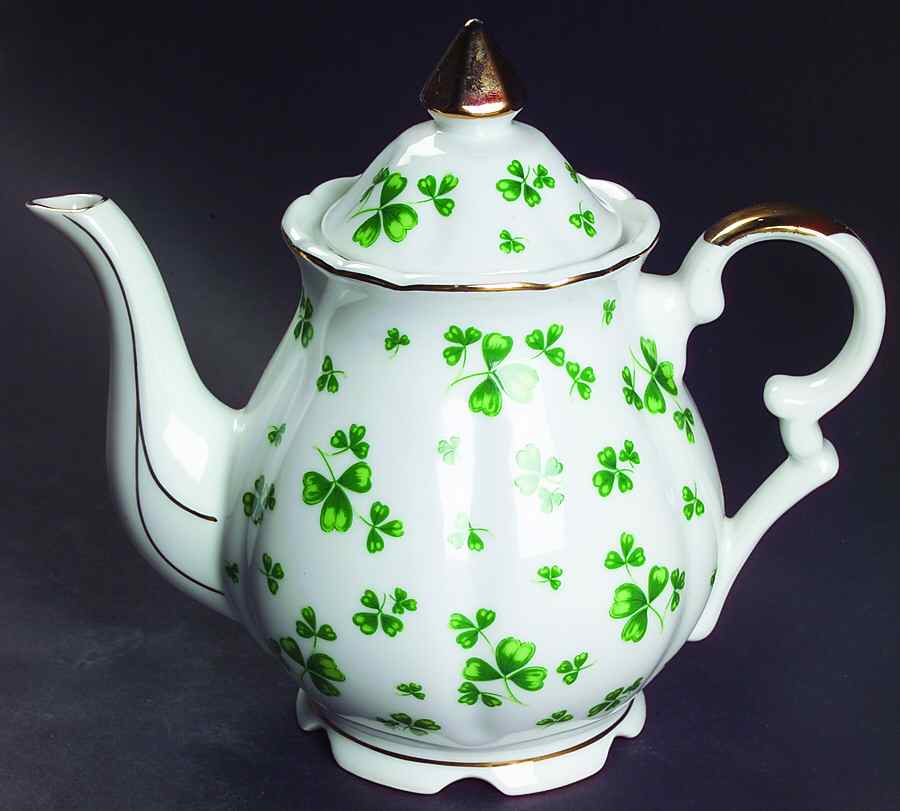 Shamrock St Patrick Teapot & Lid by Lefton-1