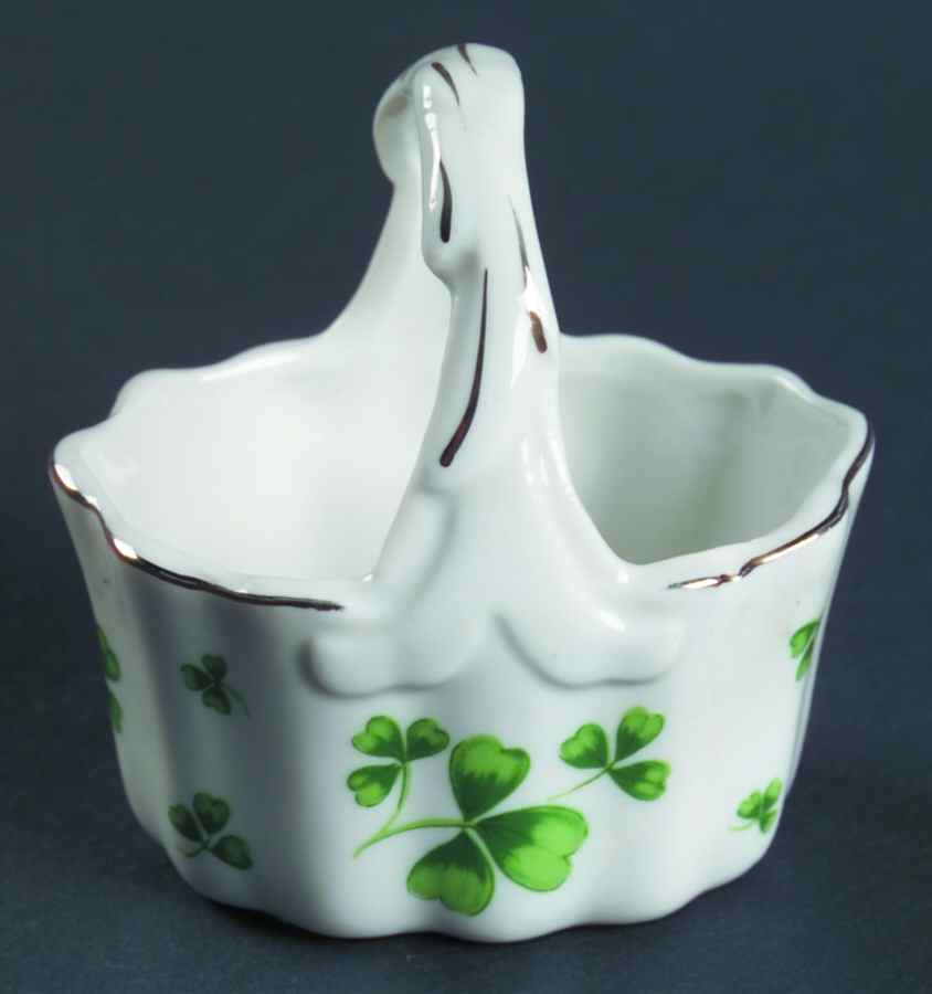 Shamrock St Patrick Small Basket by Lefton-1