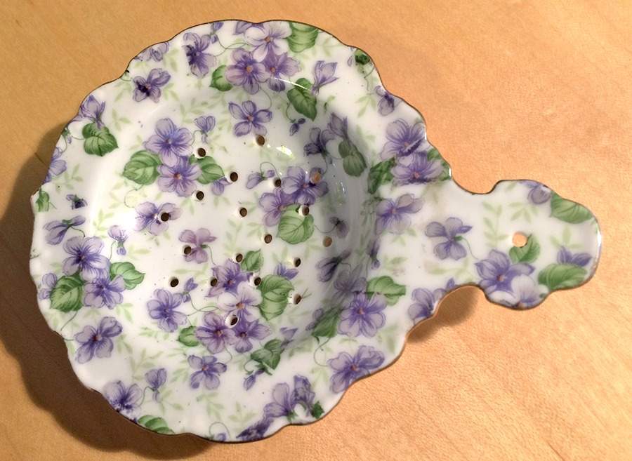 Violet Chintz Tea Strainer No Bowl by Lefton-1