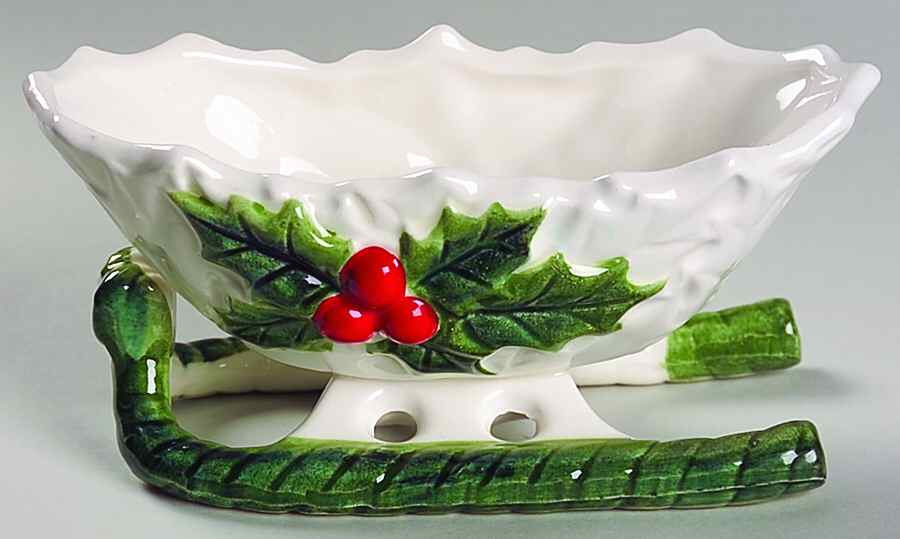 White Holly Small Sleigh by Lefton-1