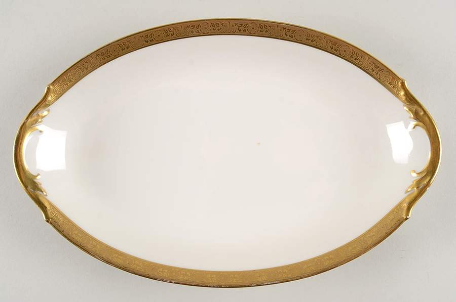 Bourbon 11" Oval Serving Platter by F Legrand & Cie-1