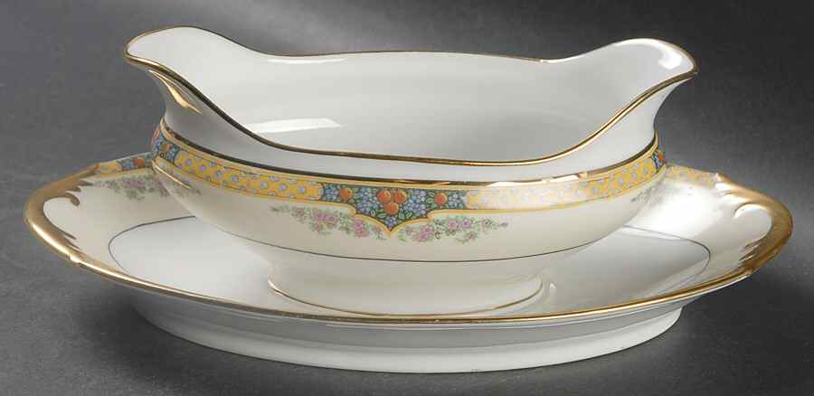 Engadine Gravy Boat with Attached Underplate by F Legrand & Cie-1