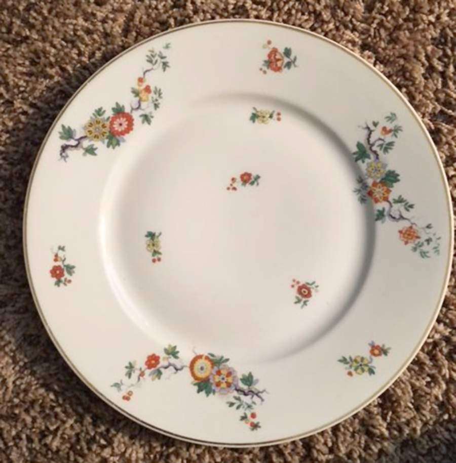LEG8 Dinner Plate by F Legrand & Cie-1
