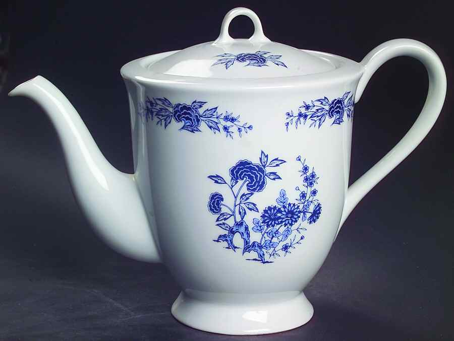 Blue Meissen Teapot & Lid by Lennold-1
