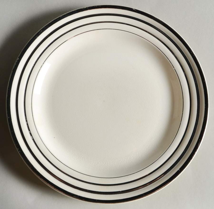 LEP10 Luncheon Plate by Leigh Potters-1