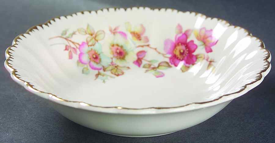 Bramble (Filigree 3KGFE) Fruit/Dessert (Sauce) Bowl by Limoges-American-1