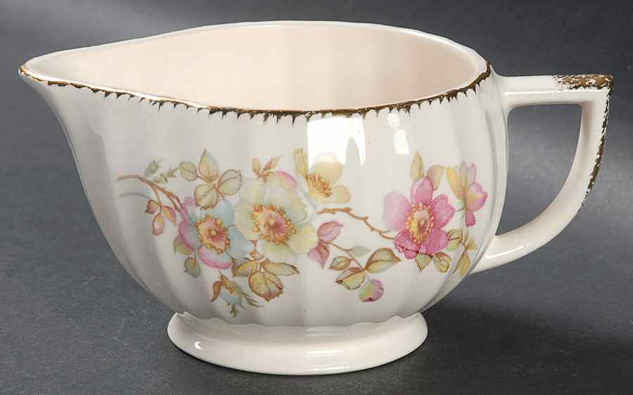 Bramble (Filigree 3KGFE) Creamer by Limoges-American-1