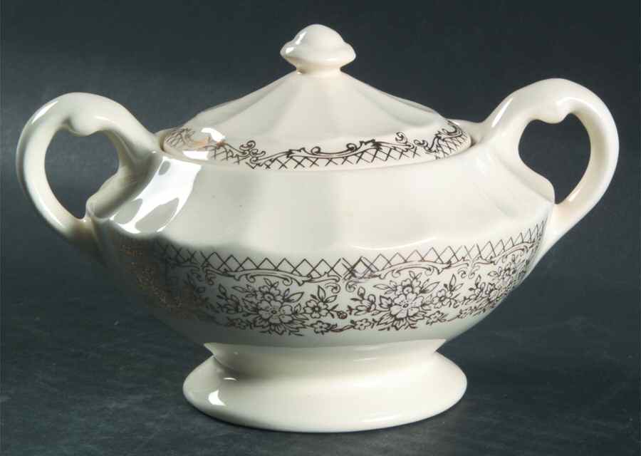Chateau France (Filigree 1KS518) Sugar Bowl & Lid by Limoges-American-1