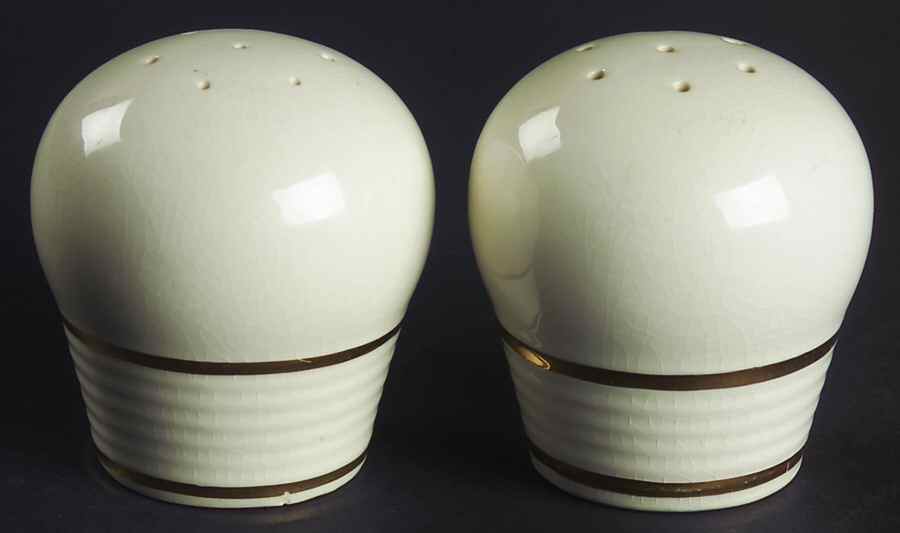 Hollywood Salt & Pepper Set by Limoges-American-1