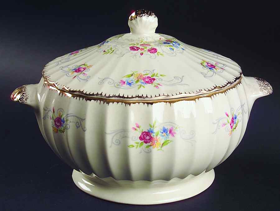 Jennie Lind Round Covered Vegetable by Limoges-American-1