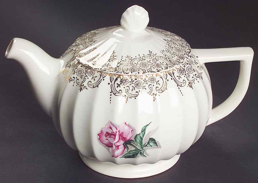 Le Fleur Rouge Teapot & Lid by Limoges-American-1