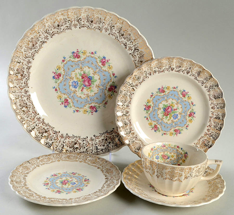 Lyric 5 Piece Place Setting by Limoges-American-1