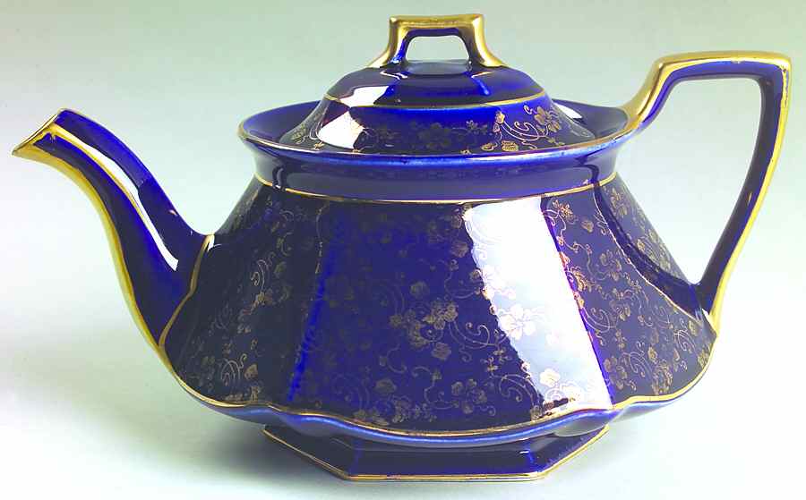 LIA48 Teapot & Lid by Limoges-American-1