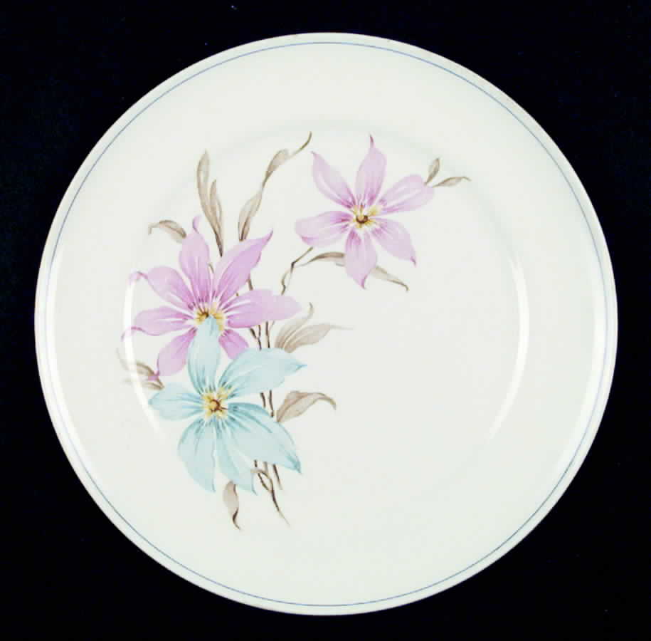 Starflower Dinner Plate by Limoges-American-1