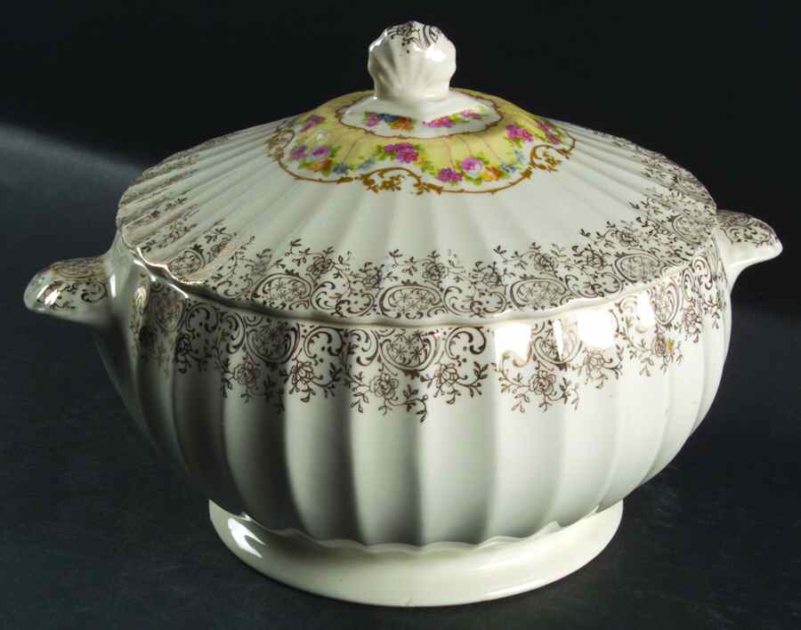 Toledo Delight White Round Covered Vegetable by Limoges-American-1