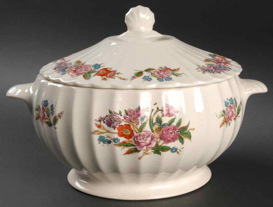 Wales Round Covered Vegetable by Limoges-American-1
