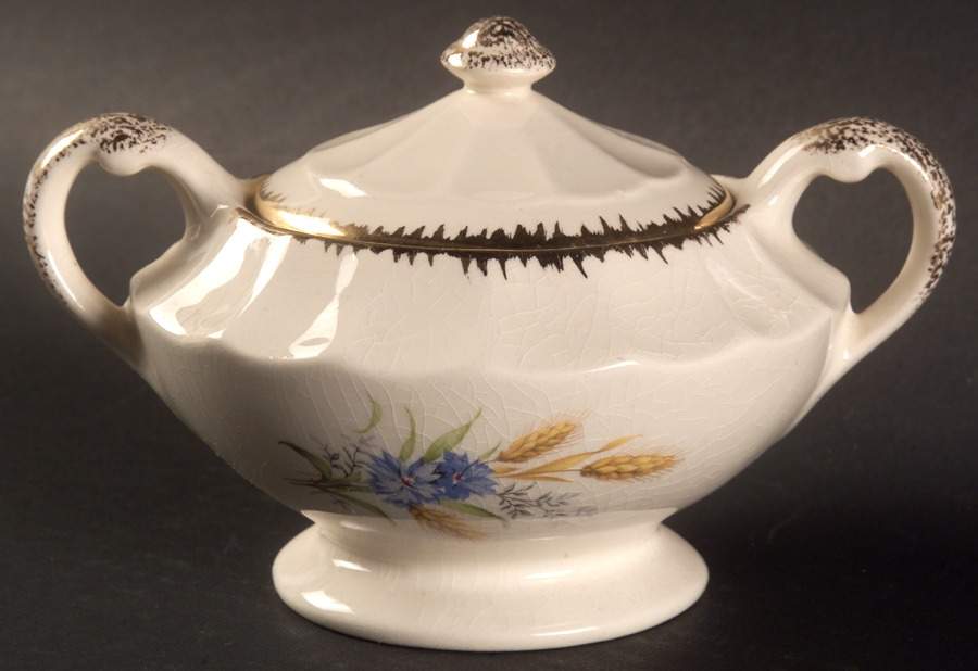 Wheatfield Fluted Edge Sugar Bowl & Lid by Limoges-American-1