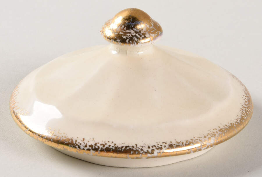 Yellow Daisy (Gold Trim) Lid for Sugar Bowl by Limoges-American-1