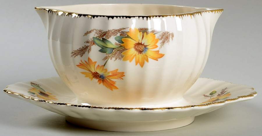 Yellow Daisy Gravy Boat with Attached Underplate by Limoges-American-1