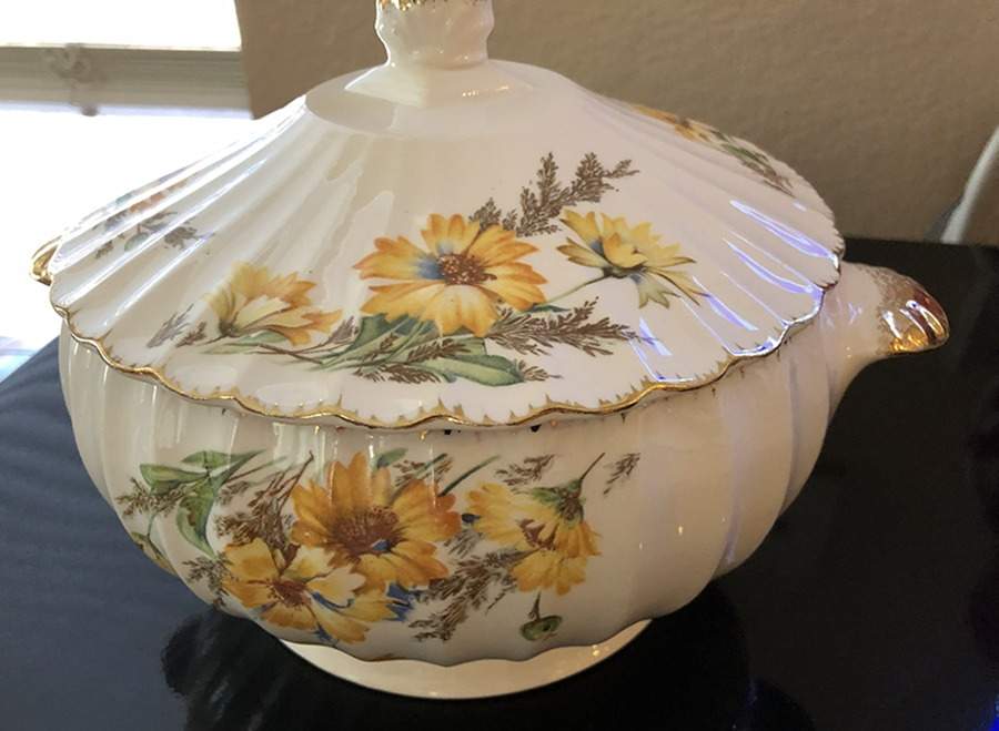 Yellow Daisy Round Covered Vegetable by Limoges-American-1