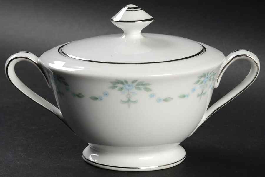 Garlandia Sugar Bowl & Lid by Linden-1