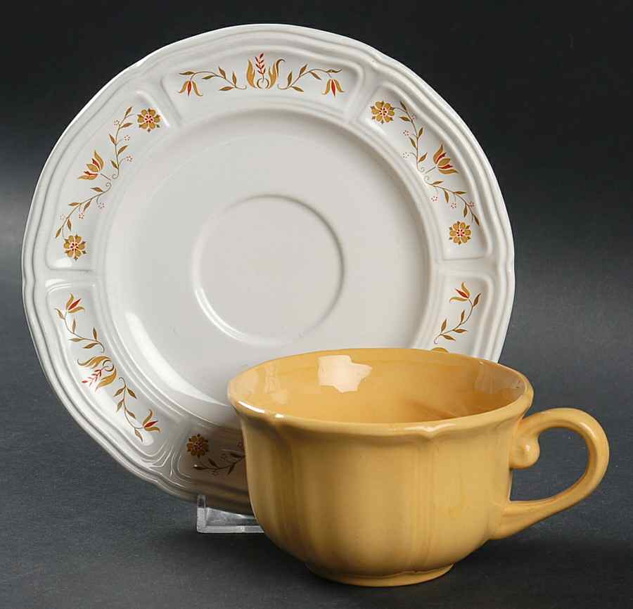 Mt. Vernon Flat Cup & Saucer Set by Liberty Hall-1
