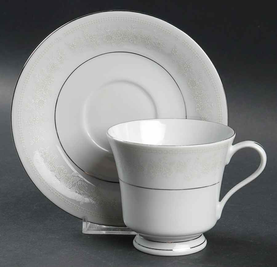 Chantilly Footed Cup & Saucer Set by Liling-1