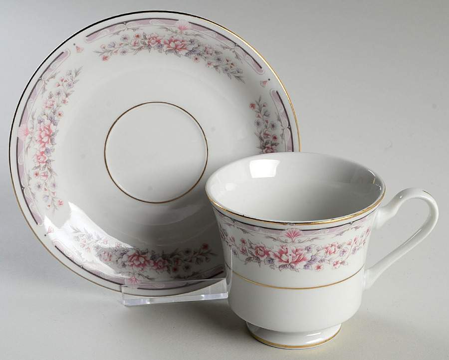Donna (Gold Verge) Footed Cup & Saucer Set by Liling-1