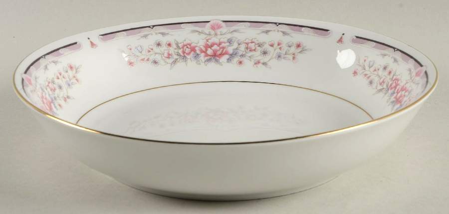 Donna (Gold Verge) Coupe Soup Bowl by Liling-1